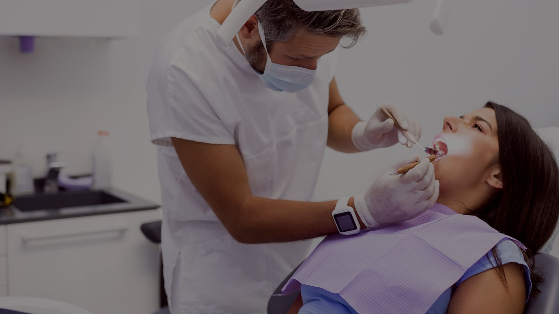 How To Choose The Right Dental Veneers